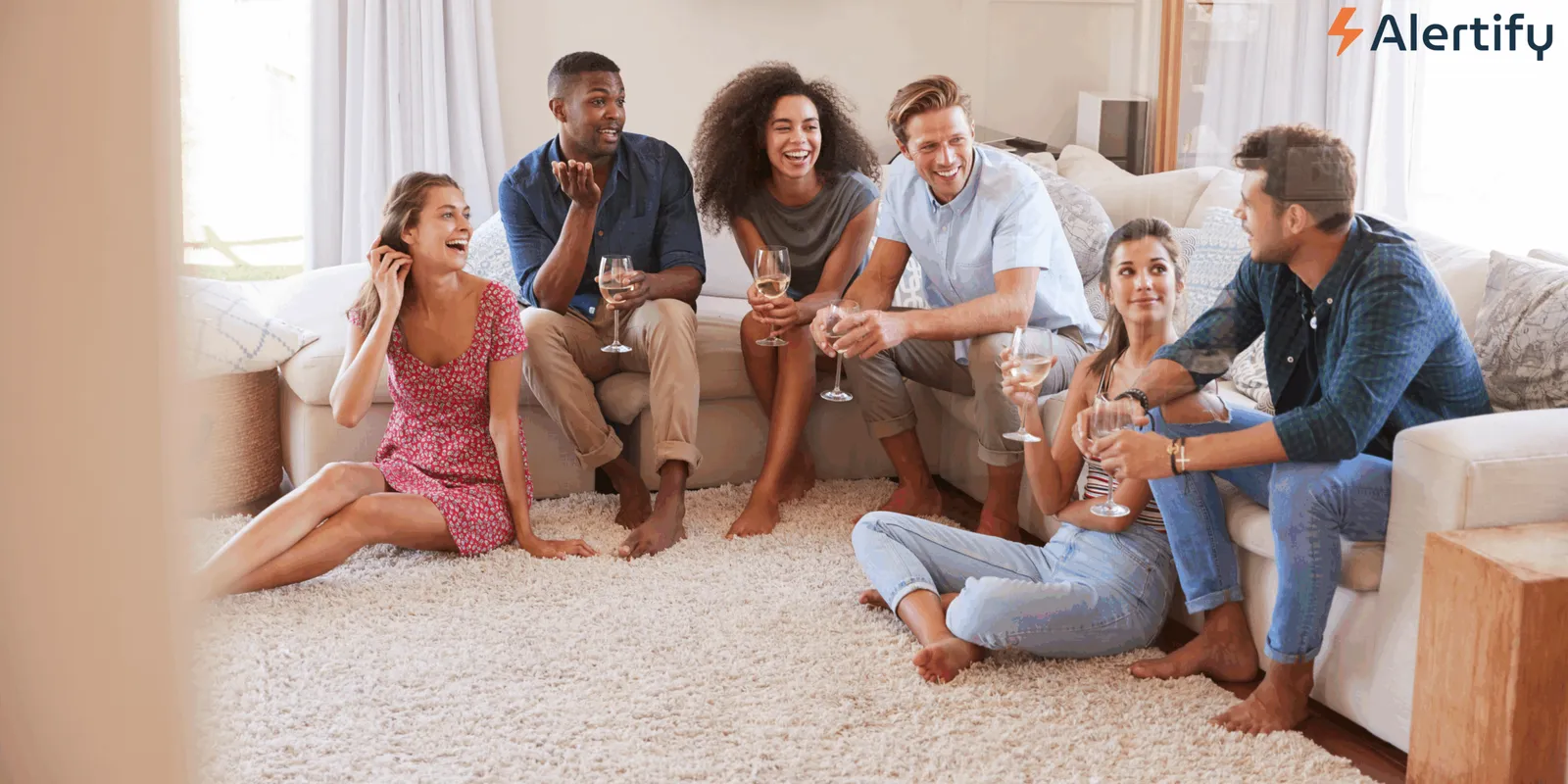 La guerre d'Airbnb contre les fêtes : comment protéger votre bien et rester conforme, dispositif de surveillance Airbnb