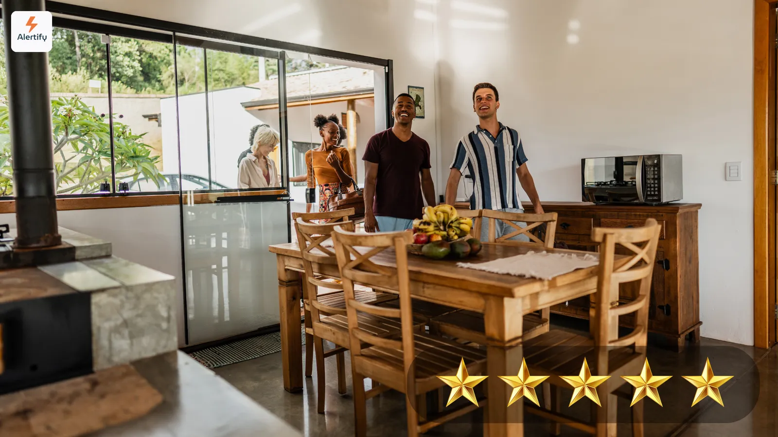 Obtenir des avis 5 étoiles sur Airbnb : guide de l'hôte de location de vacances